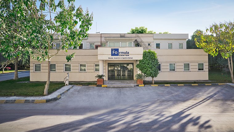 Çimsa Nona, kendini de havayı da temizliyor  