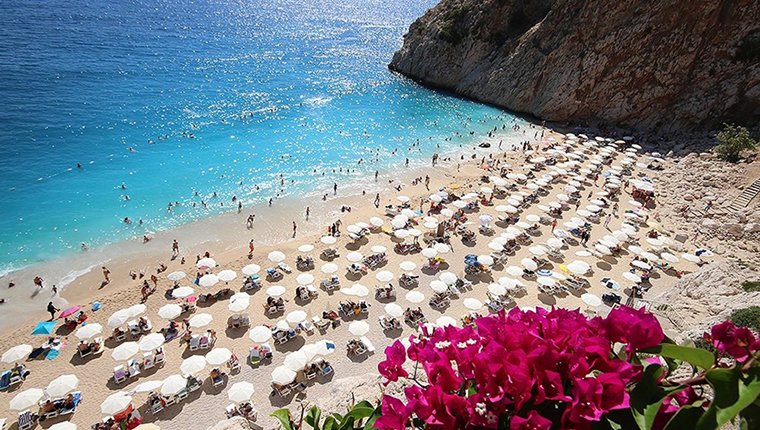 Turizm gelirinin 2022'de 30 milyar doları aşması bekleniyor