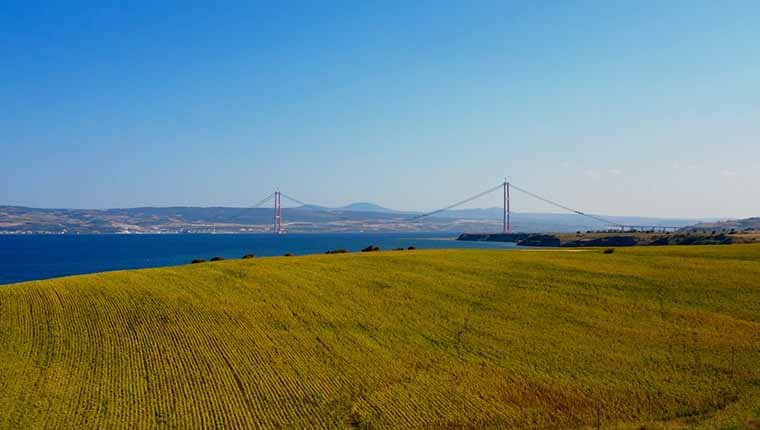 Temelden son tabliyeye 1915 Çanakkale Köprüsü