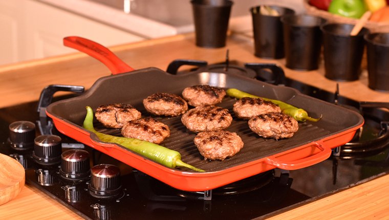 Taşev Caste ızgara tava ile evde steakhouse lezzeti!