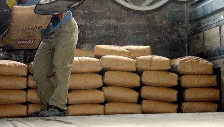 Çimentoda iç satışlar artarken ihracattaki gerileme devam ediyor