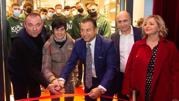 Kiğılı, İtalya'da 14'üncü mağazasını Bolonya'da açtı!