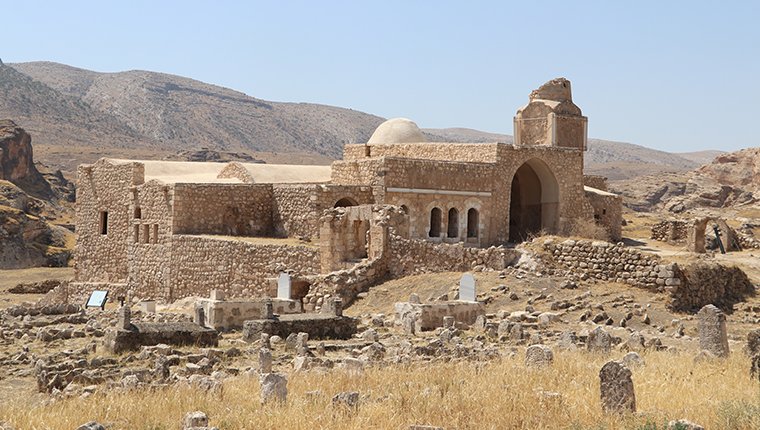 Hasankeyf Kalesi yeniden turizme açıldı