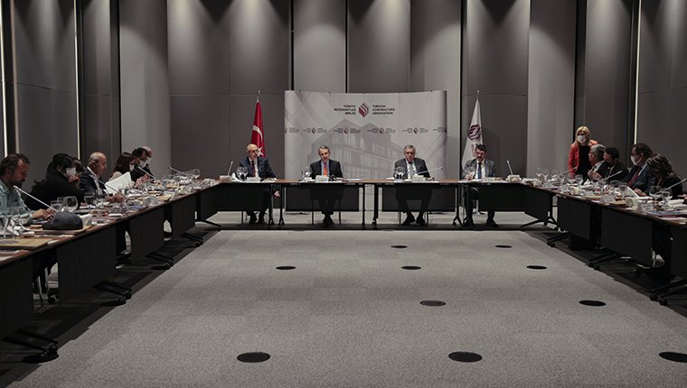 Müteahhitler, sektördeki sorunların çözümü için önerilerde bulundu