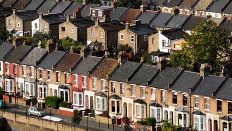 İngiltere'de inşaat sektörü son 4 ayın en hızlı büyümesini kaydetti