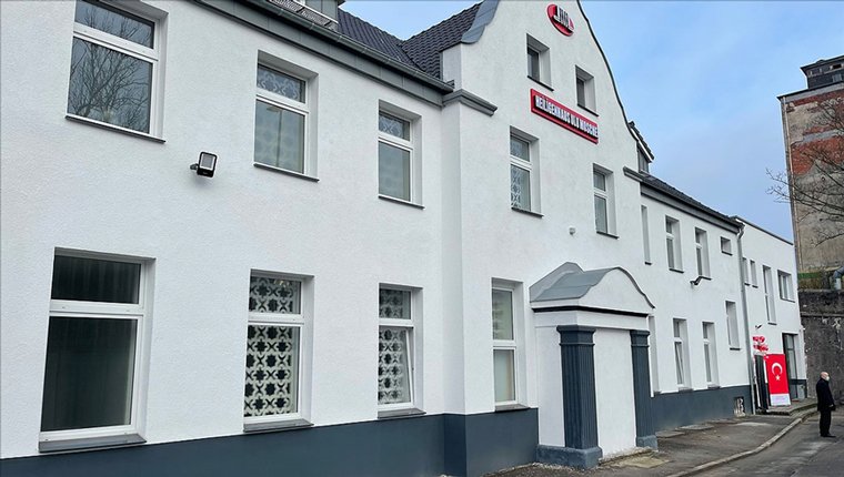 Almanya'da yenilenen DİTİB Heiligenhaus Ulu Cami ibadete açıldı!