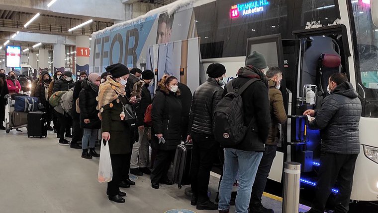 İstanbul Havalimanı ile şehir merkezi arasında ulaşım yeniden başladı
