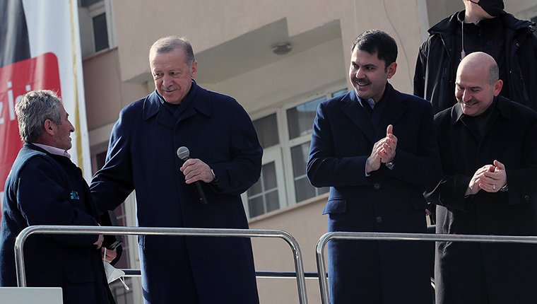 Cumhurbaşkanı Erdoğan, Dereli'de yapılan afet konutları teslim etti!