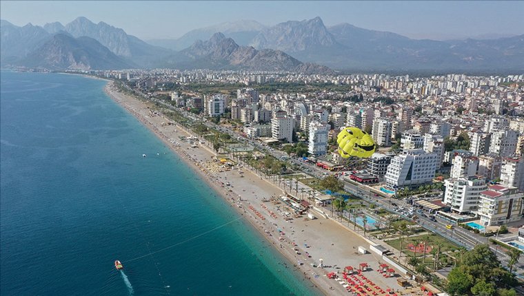 Antalya'daki yerleşik yabancı sayısı salgın sonrası arttı!