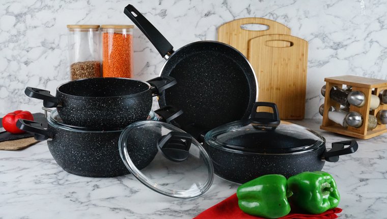 Taşev Scarlett Tencere Seti ile daha lezzetli yemekler!