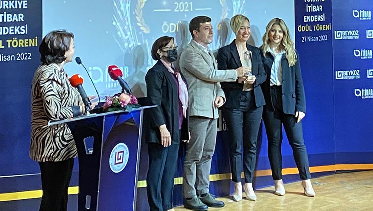 Çimstone Türkiye’nin En itibarlı Tezgâh Markası seçildi