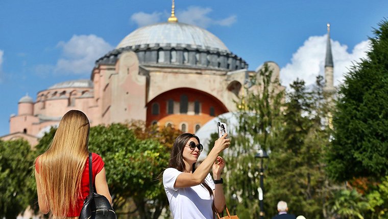 İstanbul, yılın ilk çeyreğinde 2.9 milyon turist ağırladı!