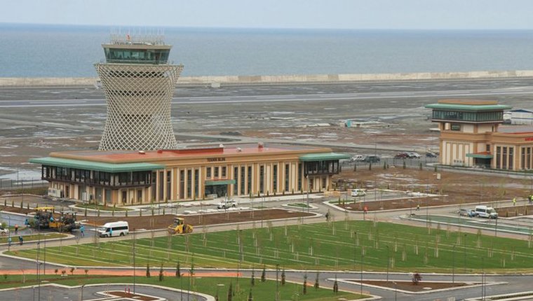 Rize-Artvin Havalimanı’nda test uçağı piste indi!