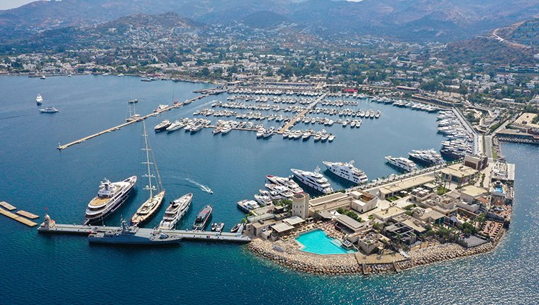 Yalıkavak Marina'ya yeni dünya markaları gelmeye devam ediyor!