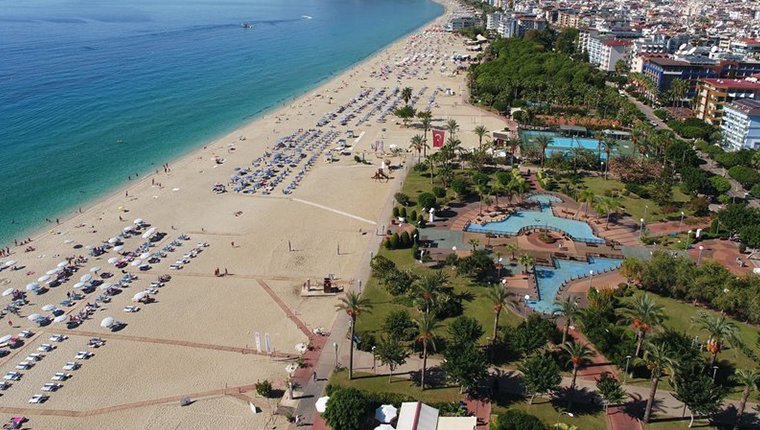 Turist sayısı ilk 5 ayda yüzde 207 yükseldi