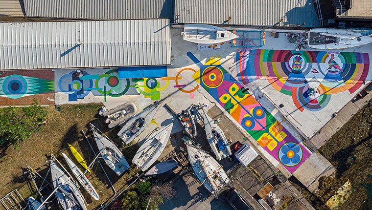 Permolit Boya, otizmli çocukların tasarımlarını "NFT" esere dönüştürdü