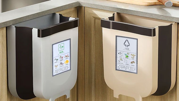 Katlanır çöp kovanızı mutfak dolabınıza asabilirsiniz!