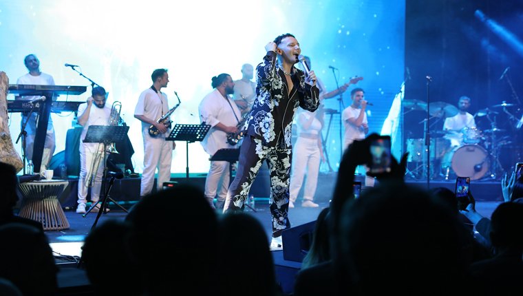 Vesen Yalıları'nda Edis ve Murat Dalkılıç'la yaza veda!