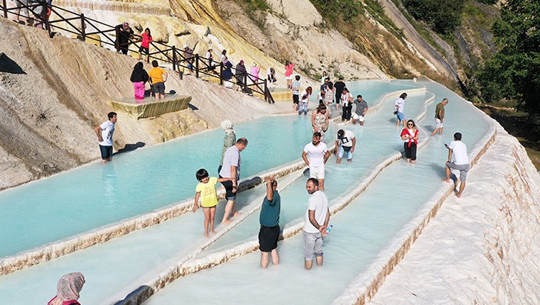 Giresun'daki Göksu travertenlerini 2 ayda 60 bini aşkın kişi gezdi!