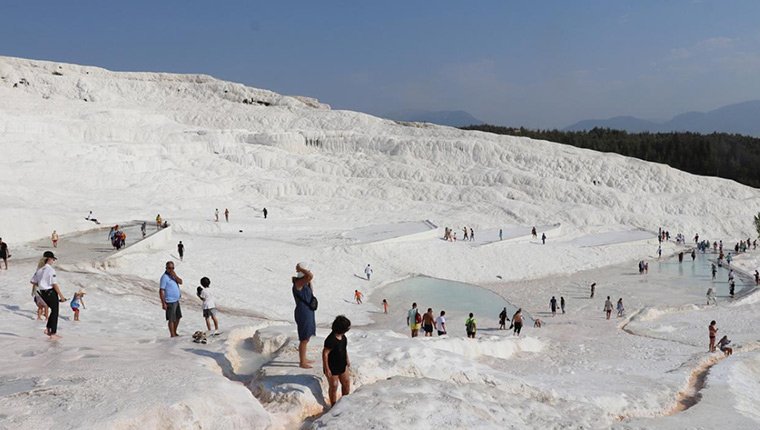 Pamukkale'yi 9 ayda 1 milyon 557 bin kişi ziyaret etti!