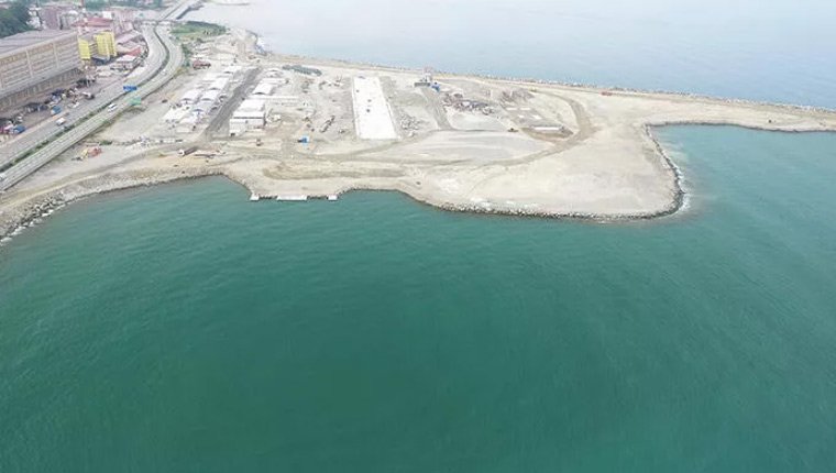 İyidere Lojistik Liman Projesi'nde deniz dolgusunun %30’u tamamlandı