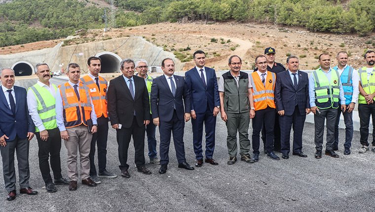 Akdeniz Sahil Yolu'nda bu yıl 3 tünel ve 1 viyadük açılacak
