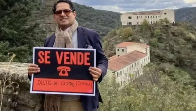 Portekiz'de 260 bin euroya satılık köy!