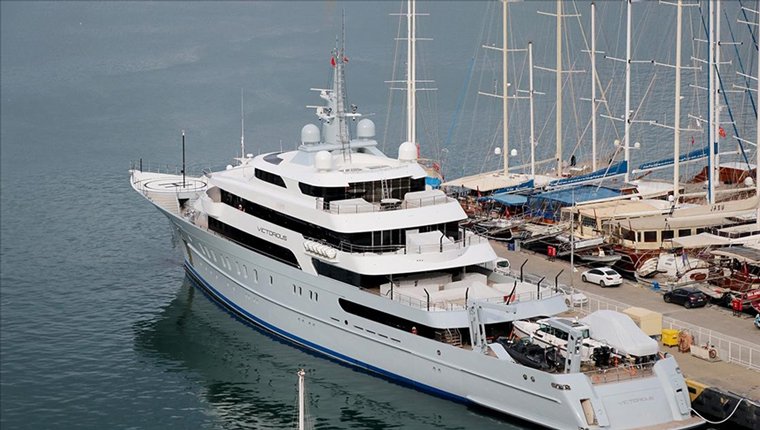 Türkiye'de üretilen mega yat "Victorious" Fethiye'de!