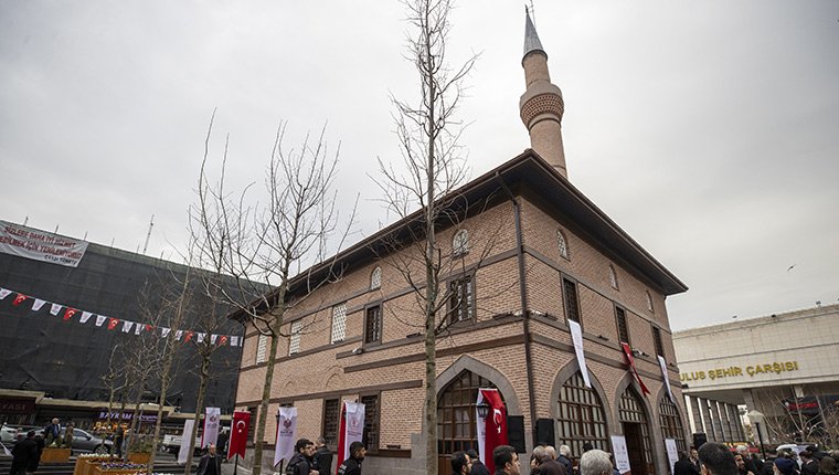 Restorasyonu tamamlanan tarihi Zincirli Camisi ibadete açıldı