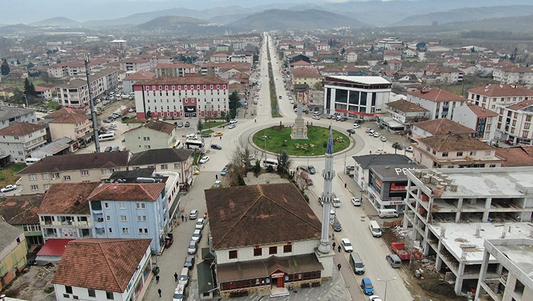 Düzce'de depremin ardından başlatılan çalışmalar sürüyor