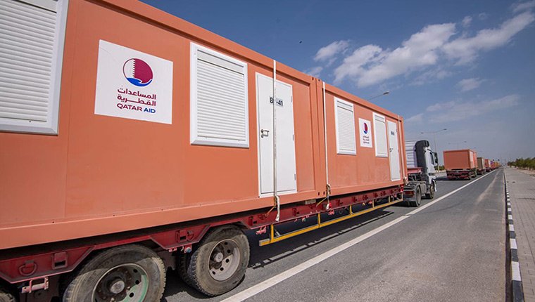 Katar, depremzedeler için konteyner evleri Türkiye'ye göndermeye başladı