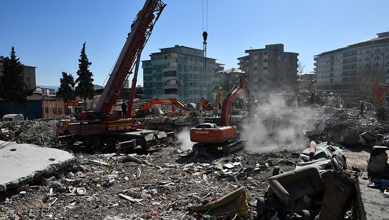 Müteahhitler deprem bölgesinin yeniden imarı için bağış yapacak!
