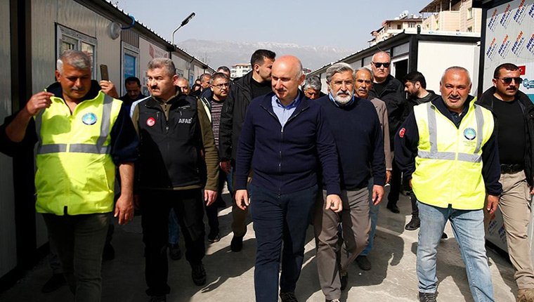 Deprem bölgesinde kalıcı konutların yapımına bu hafta başlanması planlanıyor