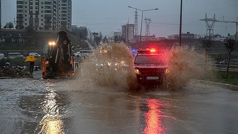 Deprem bölgesi için kuvvetli yağış uyarısı