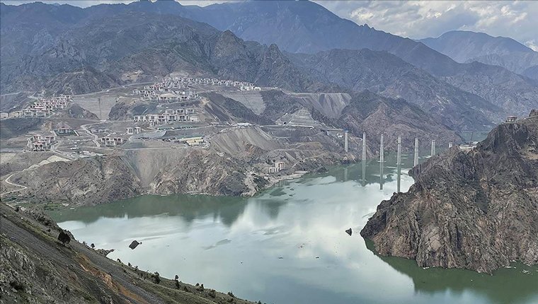 Yusufeli'nin eski ilçe merkezi baraj suları altında kaldı!