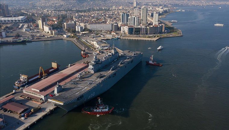 TCG Anadolu, İzmir Alsancak Limanı'na geldi!