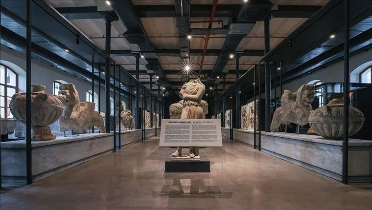 Kültür Sanat Fabrikası ziyaretçilerini karşılıyor!