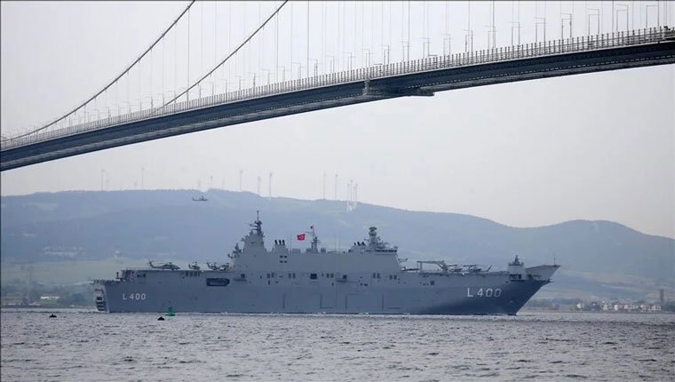 TCG Anadolu Çanakkale Boğazı'ndan geçti!