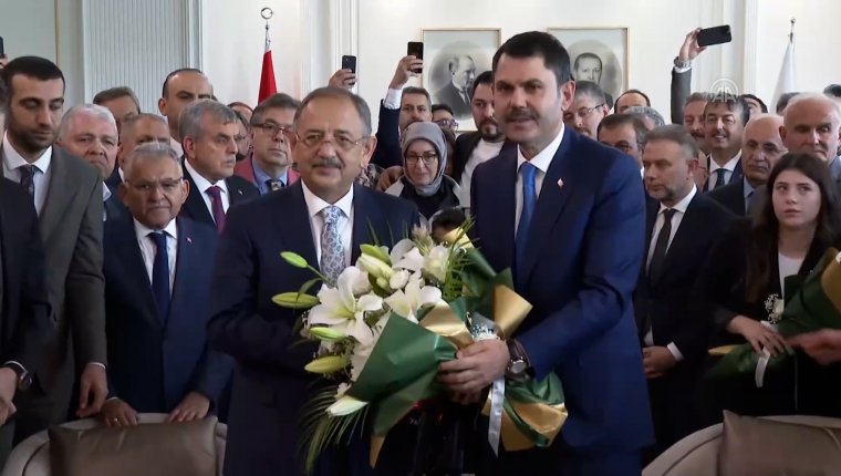 Çevre, Şehircilik ve İklim Değişikliği Bakanlığı'nda devir teslim töreni yapıldı
