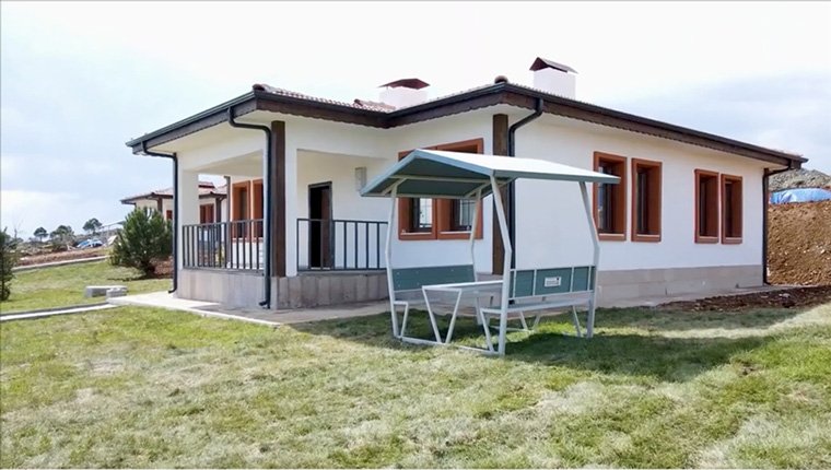 Deprem bölgesinde 37 bin 129 köy evinin yapımına başlandı!