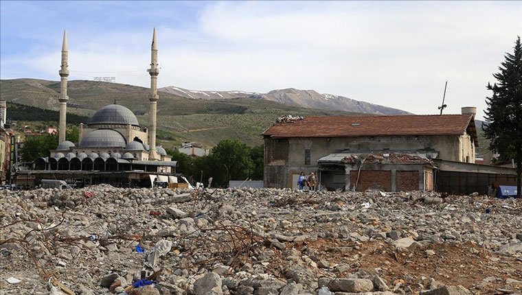 Depremin vurduğu Malatya'da "ticaretin kalbi" yeniden inşa edilecek!