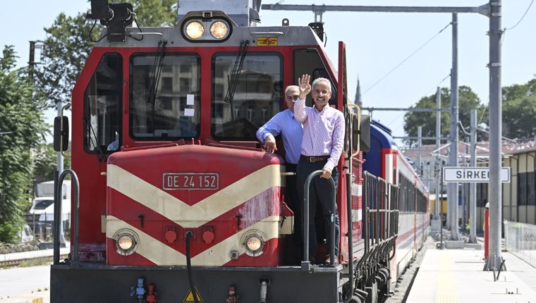 Bakan Uraloğlu: "Sirkeci-Kazlıçeşme hattını yıl sonuna kadar işletmeye almayı hedefliyoruz"