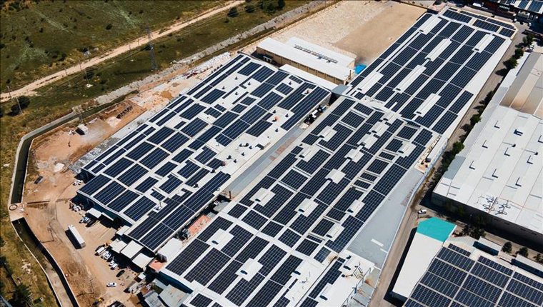 CW Enerji Gaziantep'te bir firmanın çatısına GES kurdu!