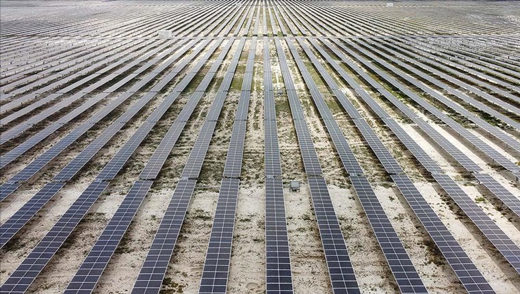 Lisanssız GES'lerin tüketim dışı enerjisini YEKDEM değerlendirilecek