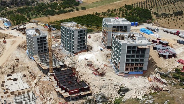 Hatay'da kalıcı konutların teslimine aralık ayında başlanacak!