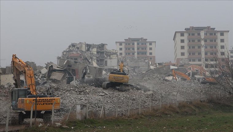 Kahramanmaraş'ta ağır hasarlı binaların yıkım oranı yüzde 85'e ulaştı