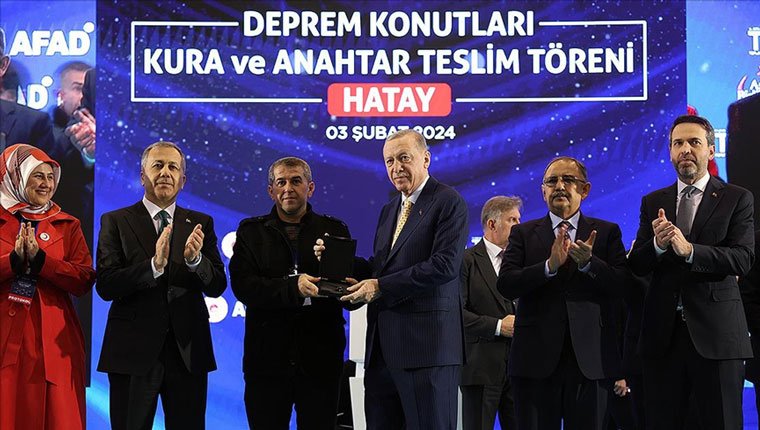 Deprem bölgesinde yıl sonuna kadar 200 bin konut teslim edilecek!
