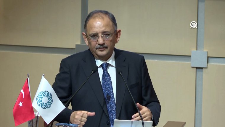 Bakan Özhaseki: "İnşallah sene sonuna kadar 200 bin konut teslimatını tamamlayacağız"