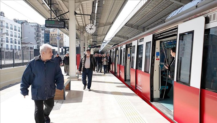 Sirkeci-Kazlıçeşme Hattı'nı bir haftada 80 bin 446 kişi kullandı!