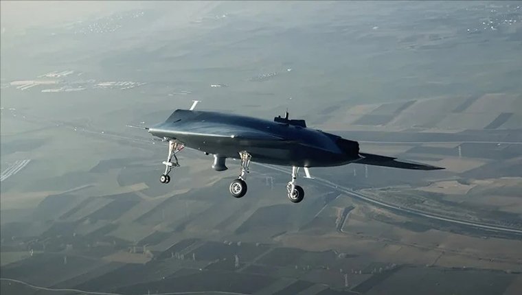 Türkiye'nin yeni avcısı ANKA III güçleniyor!